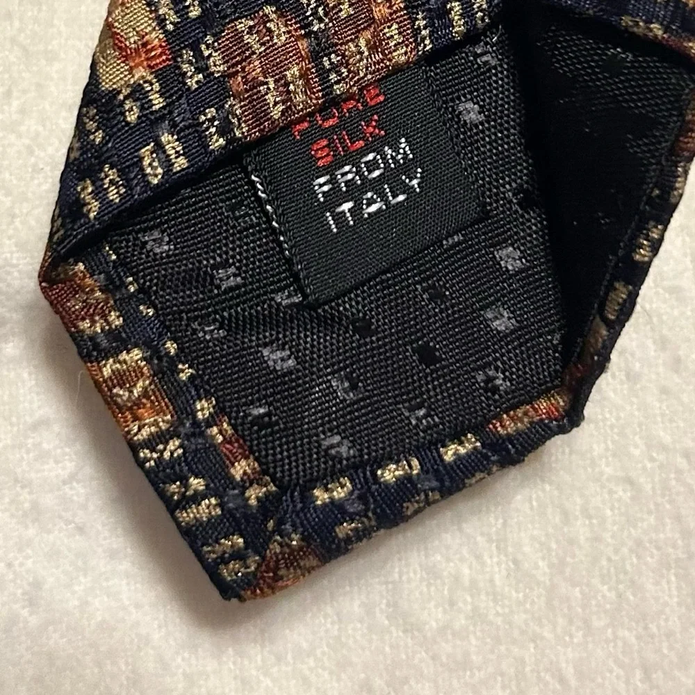 Classic Black and Gold Patterned Men's‎ Tie